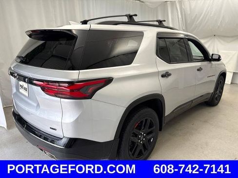 Used 2022 Chevrolet Traverse Premier w/ Redline Edition AWD/4WD image 2
