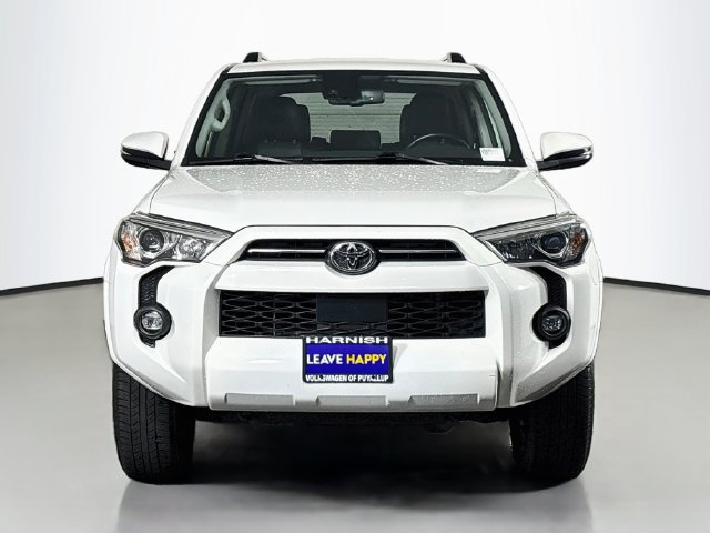 Used 2023 Toyota 4Runner SR5 Premium AWD/4WD image 2
