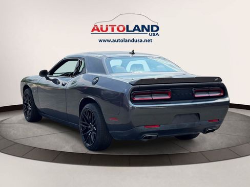 Used 2018 Dodge Challenger GT w/ Driver Convenience Group AWD/4WD image 5