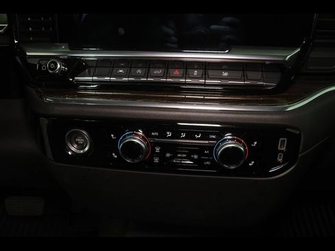 Used 2023 GMC Sierra 1500 Elevation AWD/4WD image 15