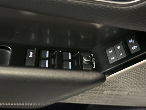 Used 2020 Land Rover Range Rover Velar S AWD/4WD image 13