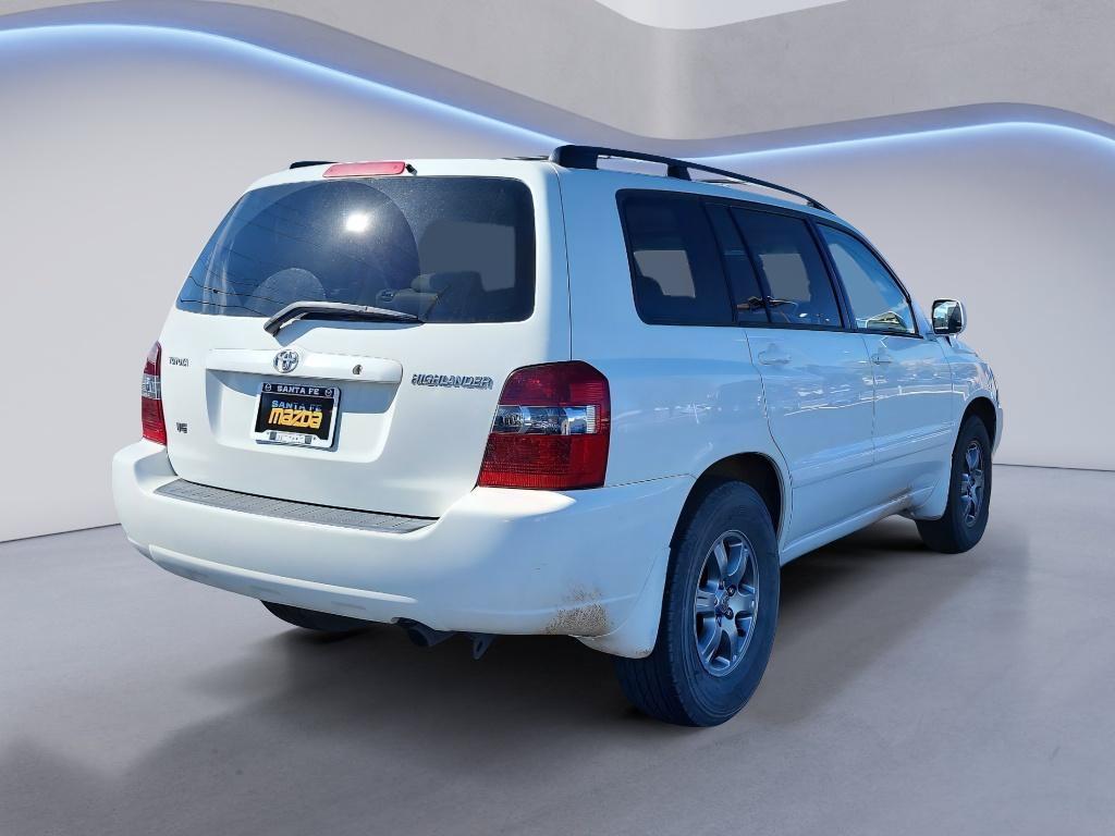 Used 2005 Toyota Highlander 2WD V6 w/ Appearance Pkg image 6