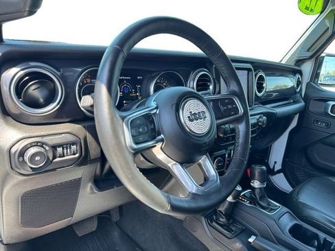 Certified 2022 Jeep Wrangler Unlimited Sahara AWD/4WD image 14