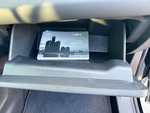 Used 2022 Chevrolet Equinox LT w/ Driver Convenience Package FWD image 32