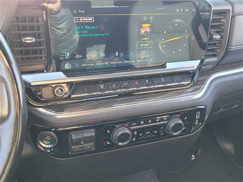 Used 2024 Chevrolet Silverado 2500 LT image 17