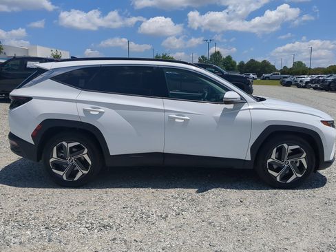 Used 2024 Hyundai Tucson Limited FWD image 11