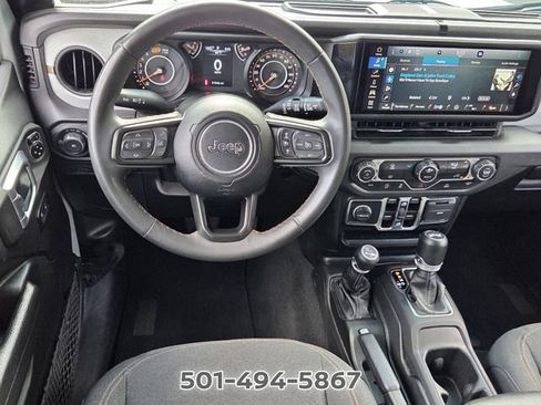 Used 2024 Jeep Wrangler Unlimited Sport AWD/4WD image 11
