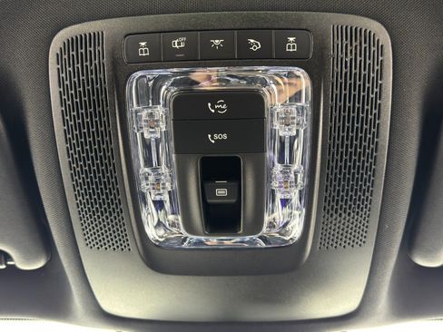 Used 2022 Mercedes-Benz EQB 350 4MATIC image 34