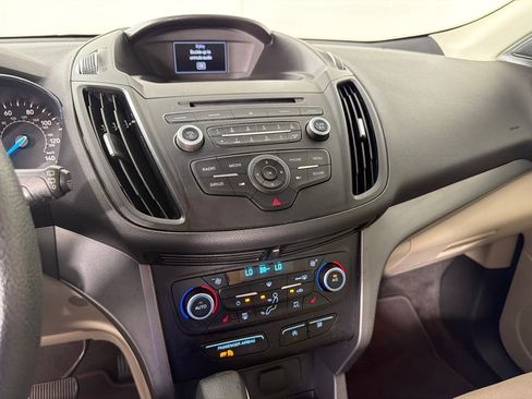 Used 2018 Ford Escape SE FWD image 15