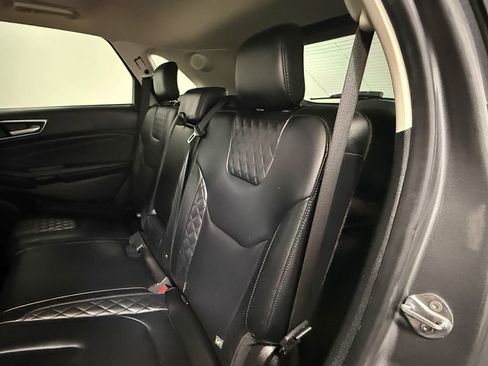 Used 2024 Ford Edge Titanium image 48