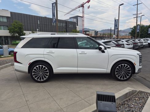 Certified 2026 Hyundai Palisade Calligraphy AWD/4WD image 2