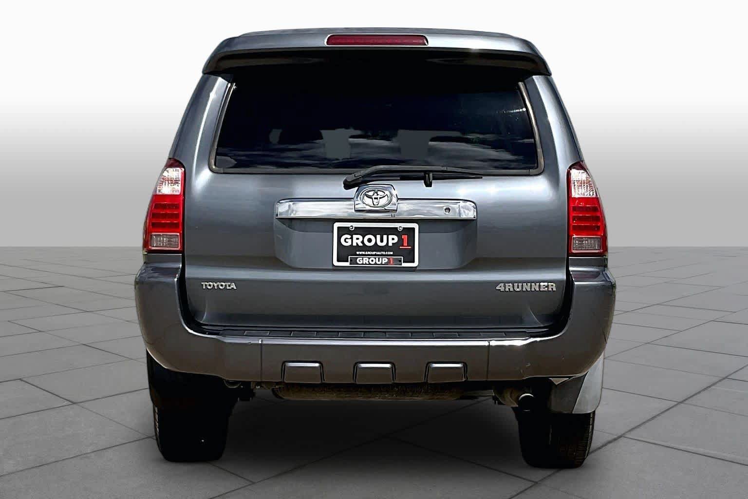 Used 2008 Toyota 4Runner SR5 RWD image 4