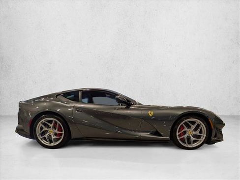 Used 2018 Ferrari 812 Superfast image 4