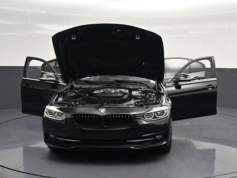 Used 2018 BMW 330i Sedan RWD image 29