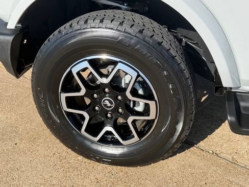 New 2026 Ford Bronco Outer Banks AWD/4WD image 11