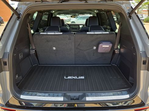 New 2026 Lexus TX 500h AWD image 12