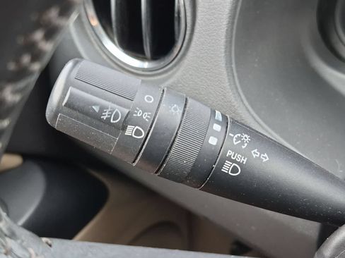 Used 2011 Jeep Compass Latitude w/ Sun/Sound Group AWD/4WD image 28