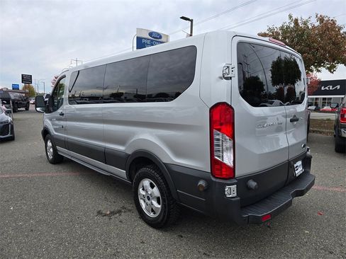 Used 2017 Ford Transit 350 XLT image 7