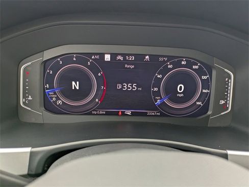 Certified 2022 Volkswagen Atlas SEL R-Line image 30