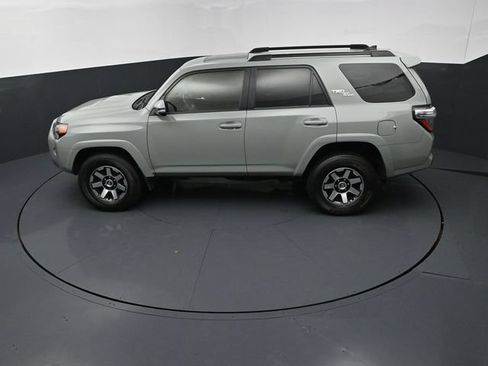 Used 2022 Toyota 4Runner TRD Off-Road Premium AWD/4WD image 15