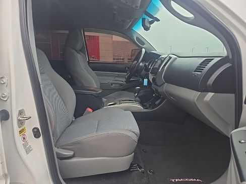 Used 2013 Toyota Tacoma 4x4 Double Cab w/ TRD Sport Pkg image 23