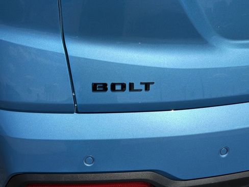 New 2027 Chevrolet Bolt LT w/ Comfort Package image 20