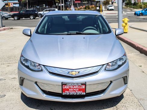 Used 2016 Chevrolet Volt LT w/ Comfort Package FWD image 9