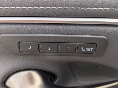 Used 2025 Lexus ES 350 w/ Premium Package image 21