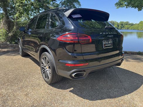 Used 2016 Porsche Cayenne AWD/4WD image 8