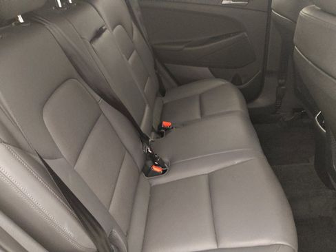 Used 2016 Hyundai Tucson Limited w/ Option Group 03 FWD image 19