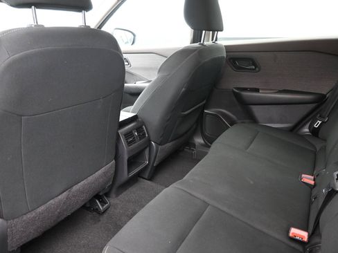 Used 2023 Nissan Rogue S AWD/4WD image 21