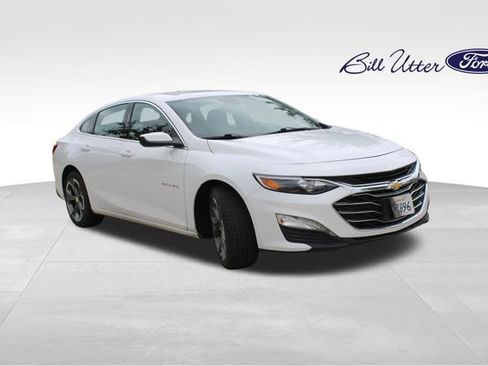 Used 2024 Chevrolet Malibu LT FWD image 2
