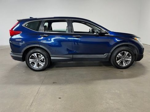 Used 2017 Honda CR-V LX image 2