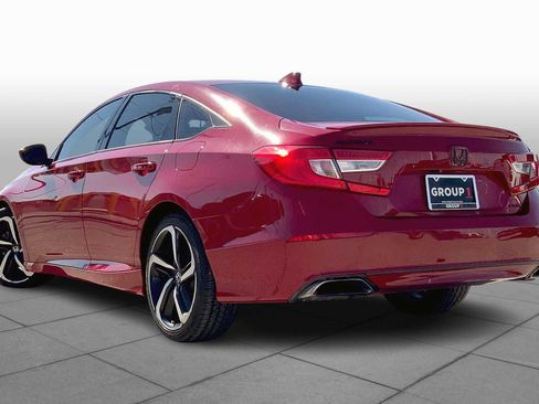 Used 2018 Honda Accord Sport image 11
