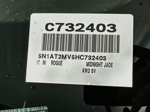 Used 2017 Nissan Rogue SV AWD/4WD image 22