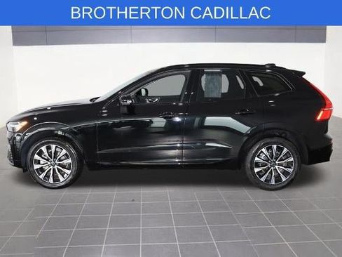 Used 2025 Volvo XC60 B5 Plus AWD/4WD image 2