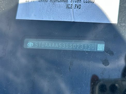 Used 2025 Toyota Grand Highlander FWD image 4
