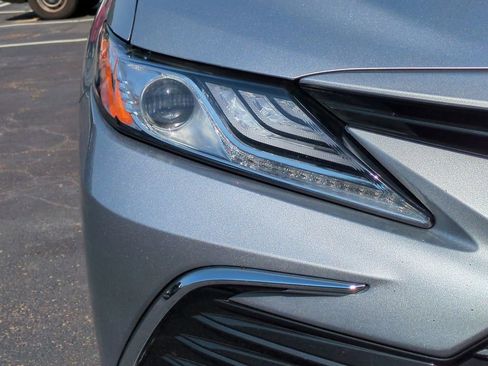 Used 2024 Toyota Camry XLE FWD image 13