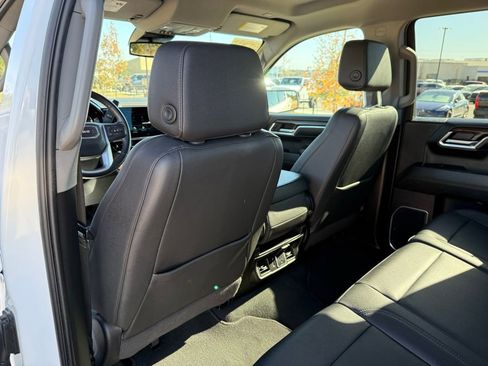 Used 2024 GMC Sierra 1500 SLT image 22