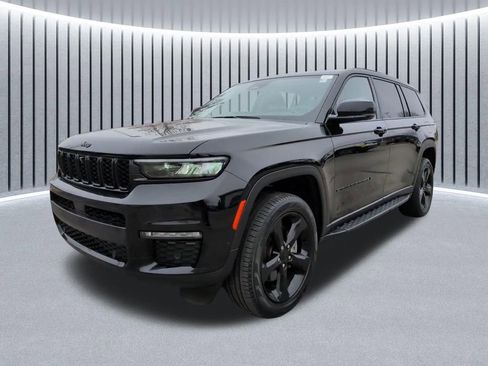 Used 2023 Jeep Grand Cherokee L Limited w/ Luxury Tech Group II image 15