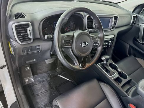 Used 2018 Kia Sportage EX AWD/4WD image 17