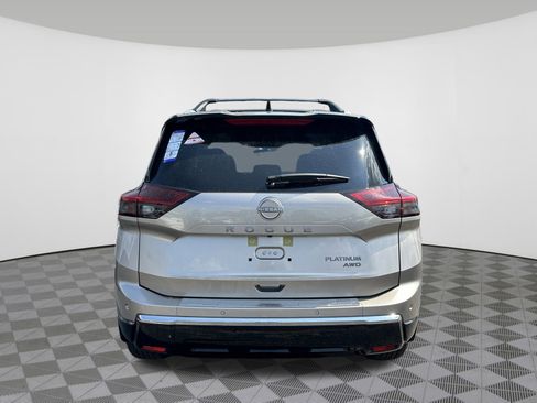 New 2026 Nissan Rogue Platinum image 9