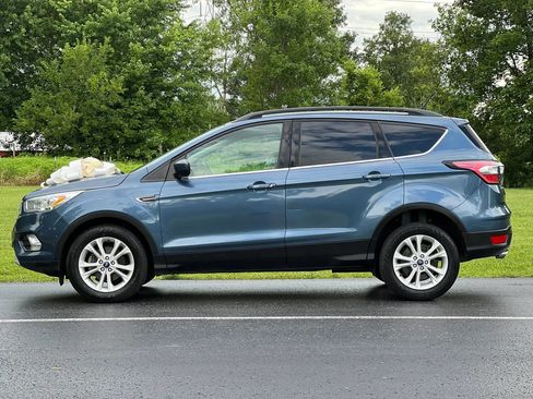 Used 2018 Ford Escape SEL w/ Ford Safe & Smart Package FWD image 8