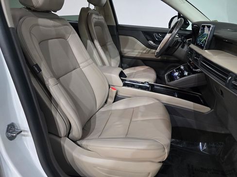 Used 2022 Lincoln Corsair Reserve w/ Equipment Group 201A image 40