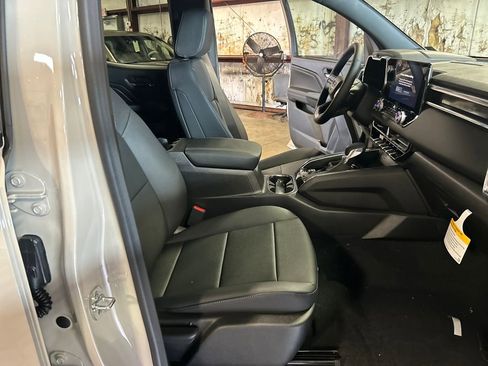 New 2026 GMC Canyon Elevation w/ Convenience Package image 33