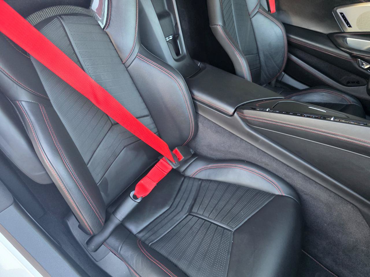 Used 2020 Chevrolet Corvette Stingray Premium Cpe w/ 3LT Preferred Equipment Group RWD image 29