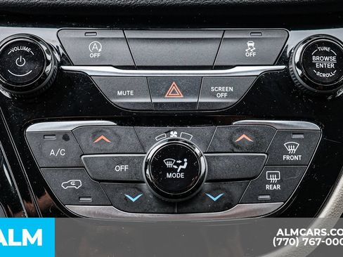 Used 2023 Chrysler Voyager LX FWD image 37