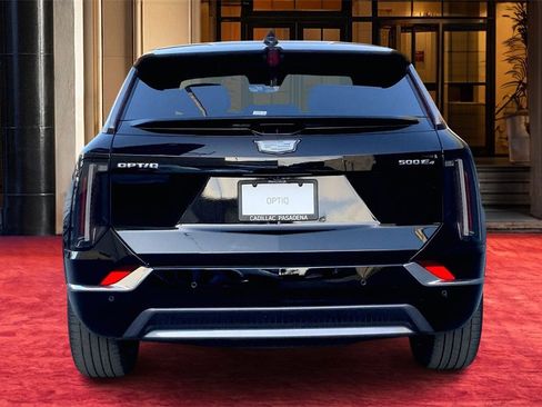 Used 2025 Cadillac Optiq Luxury 1 image 5