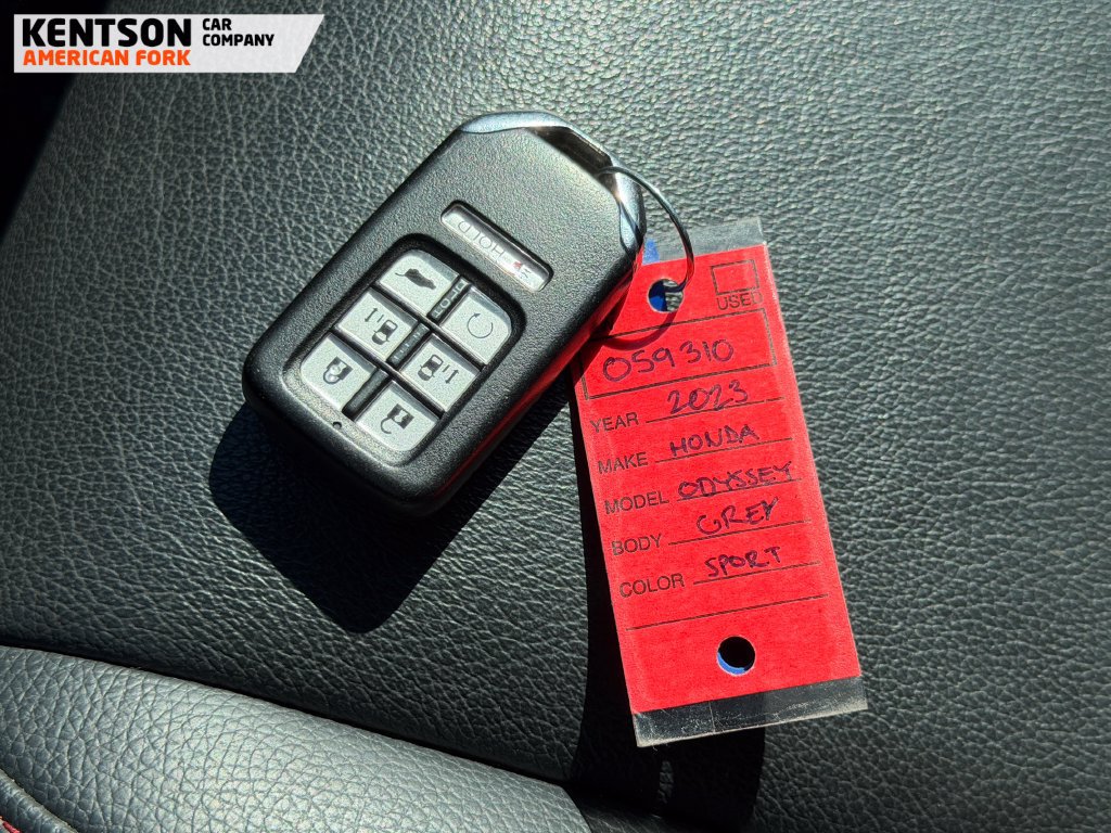 Used 2023 Honda Odyssey Sport image 40