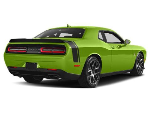 Used 2015 Dodge Challenger R/T Scat Pack w/ Leather Interior Group RWD image 2